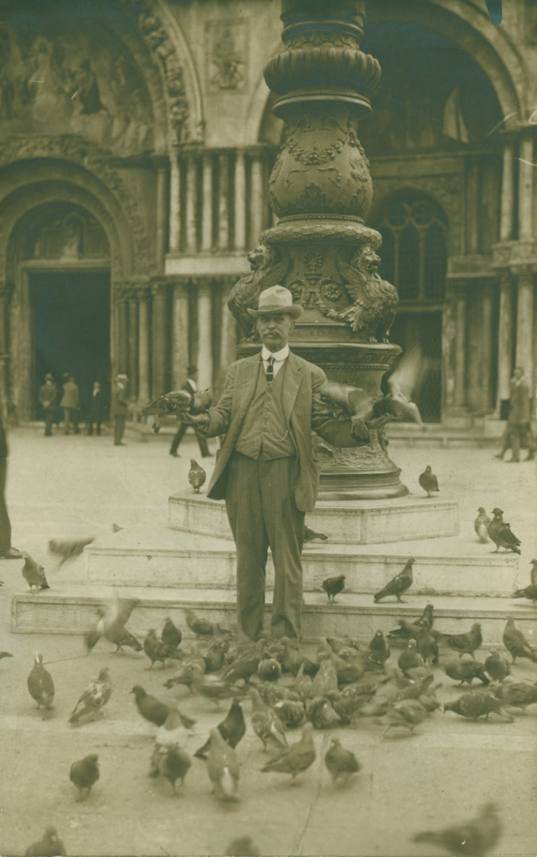 LLM_Lloyd_Curtis_in_Venice